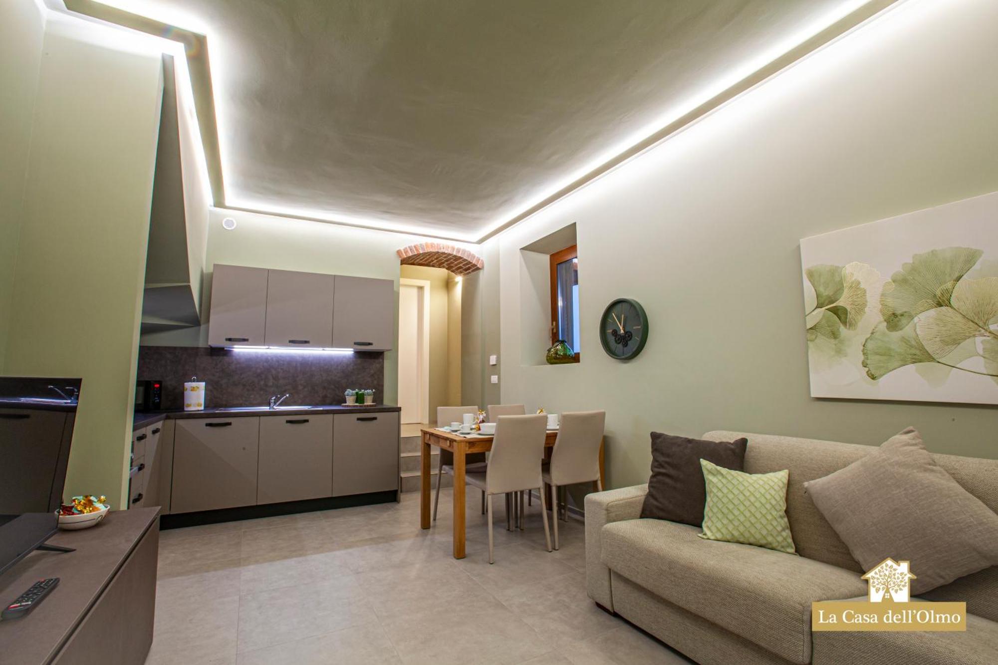 La Casa Dell'Olmo - Suite Apartment Кунео Экстерьер фото