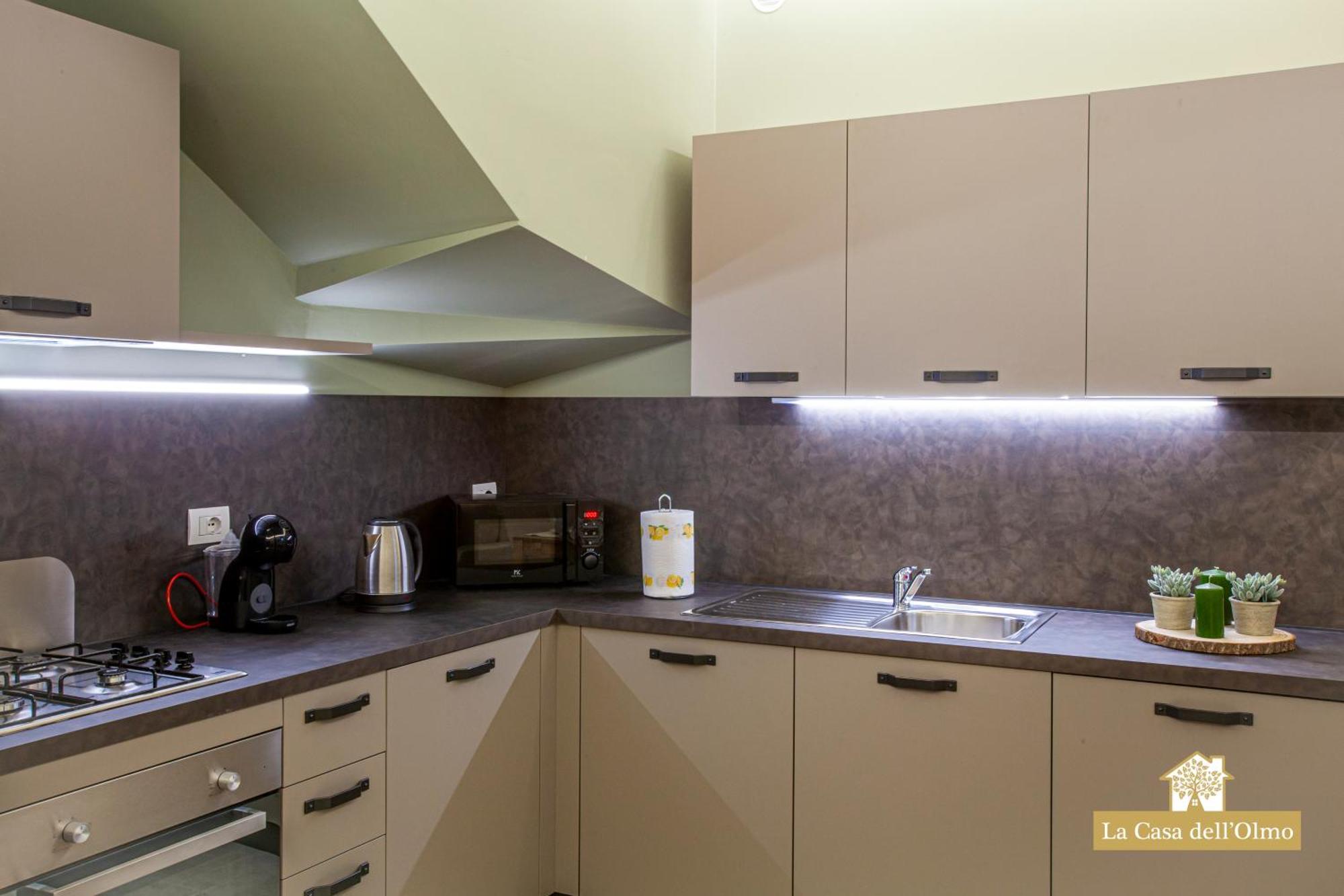 La Casa Dell'Olmo - Suite Apartment Кунео Экстерьер фото