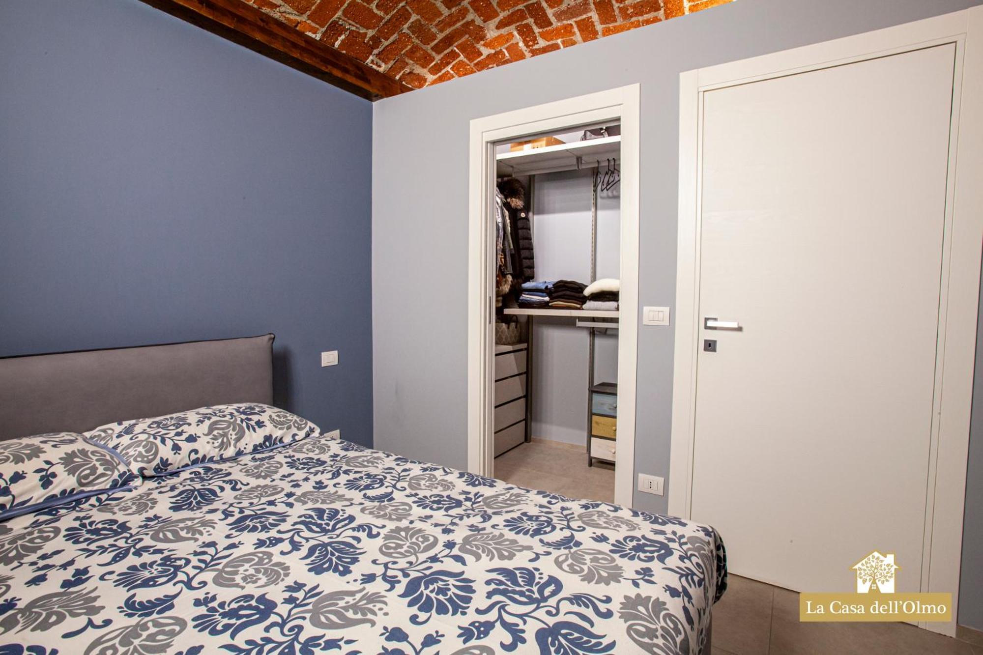 La Casa Dell'Olmo - Suite Apartment Кунео Экстерьер фото